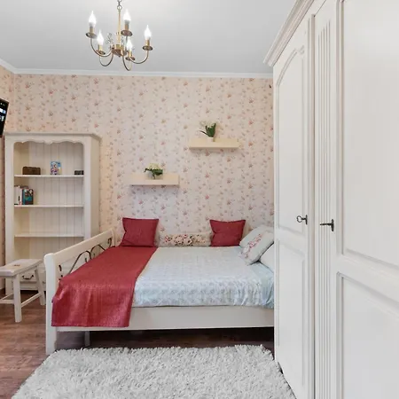 Apartment Feels Like - Old Town